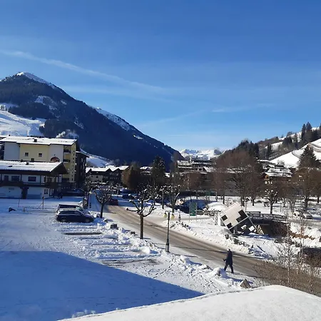 Bed & Breakfast Riedlsperger Hinterglemm 3*